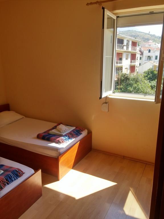 Apartments Biser Podgora Exterior foto