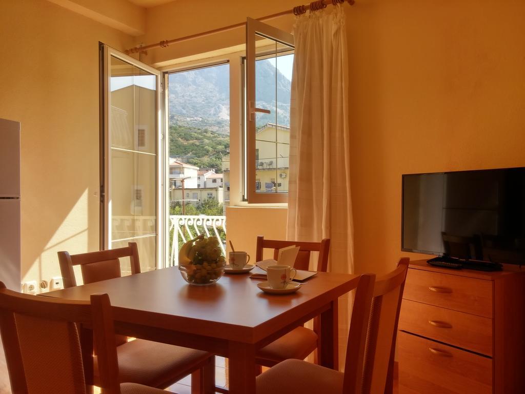 Apartments Biser Podgora Exterior foto